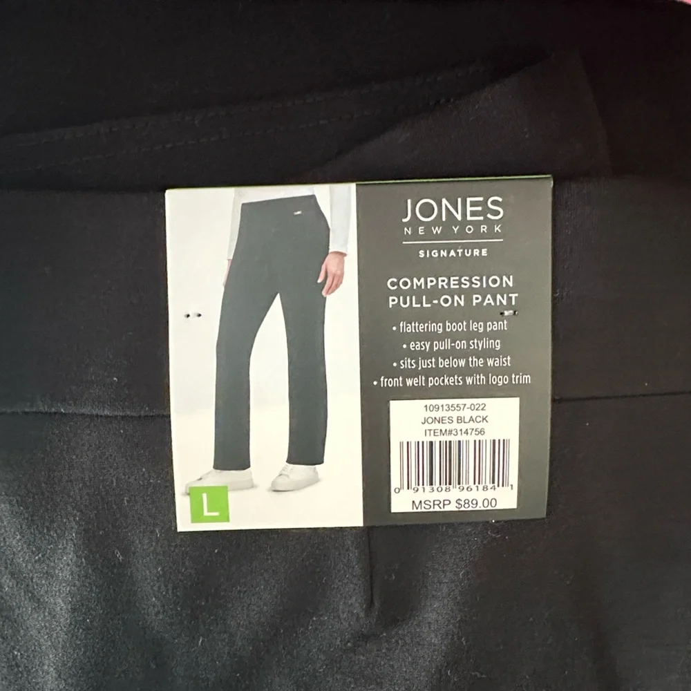 Jones New York Signature Compression Black Pull On Straight Leg Pants